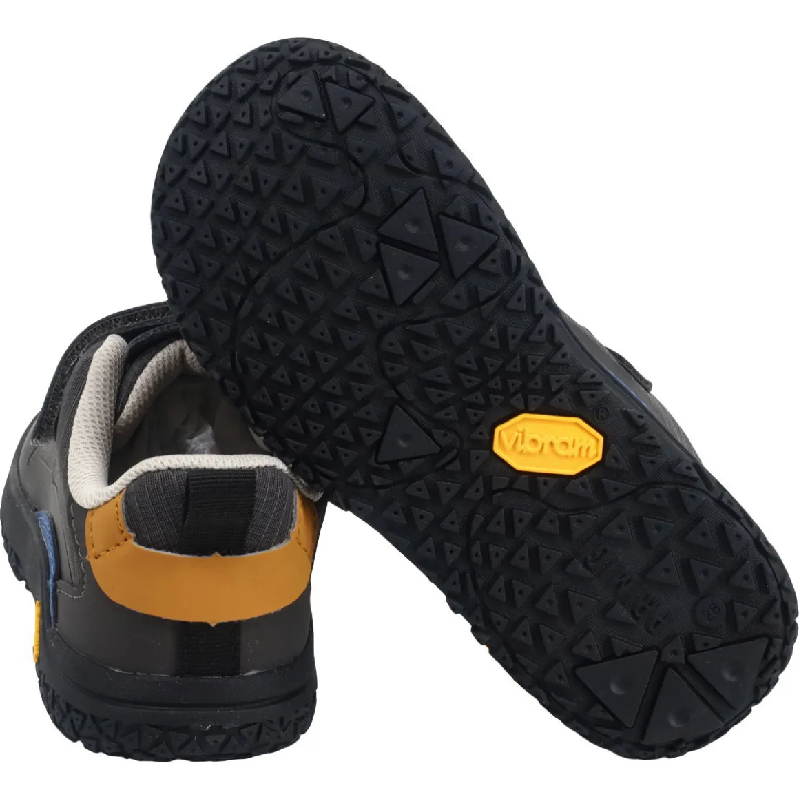 Primigi ~ LowCut Vibram + Gore-Tex ~ Blue