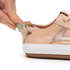 Tip Toey Joey |t ~ Ground Sneaker ~ Candy